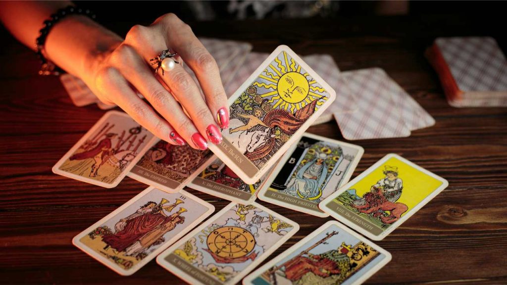 Cartes de poker sur table